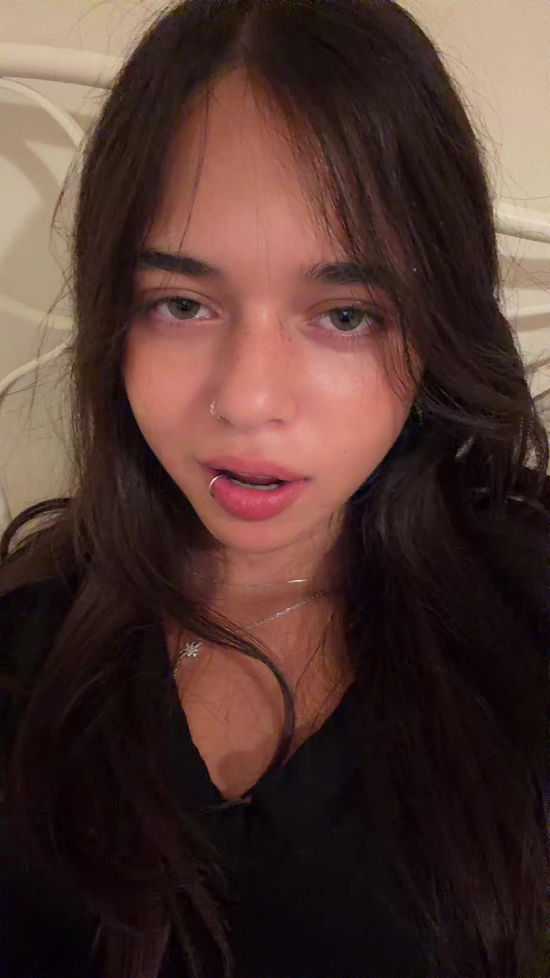 @hila๐