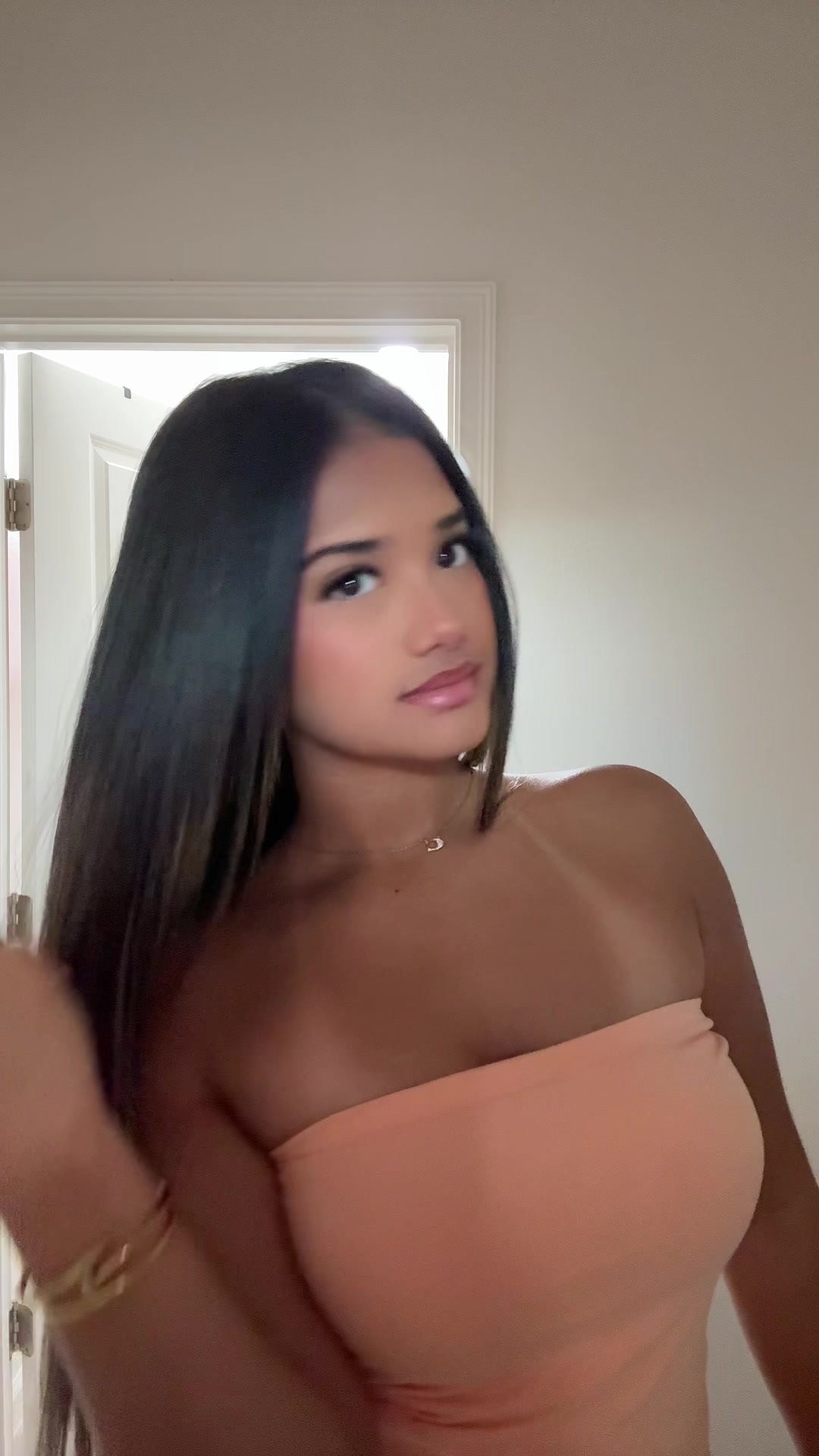 @Hillarypayamps