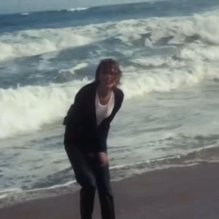 @✦