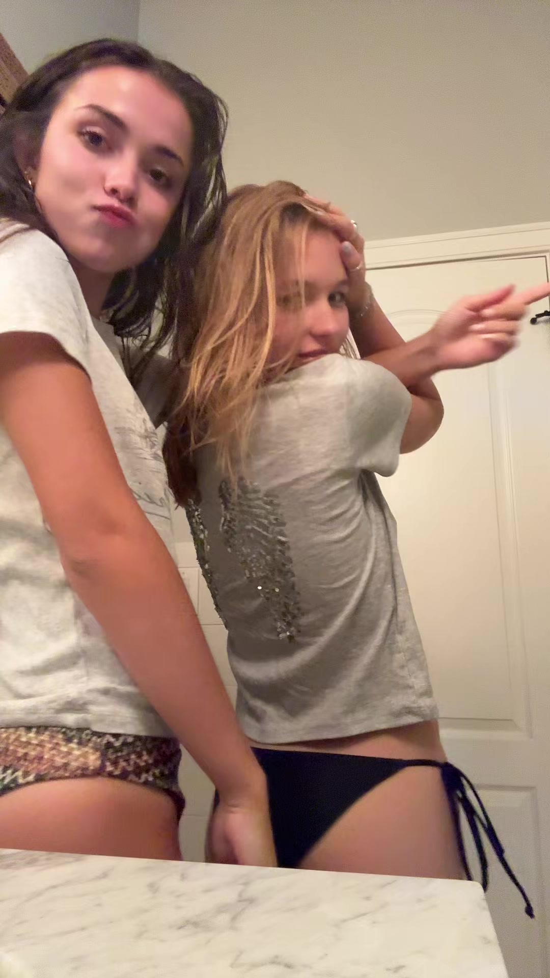 @l1v1w