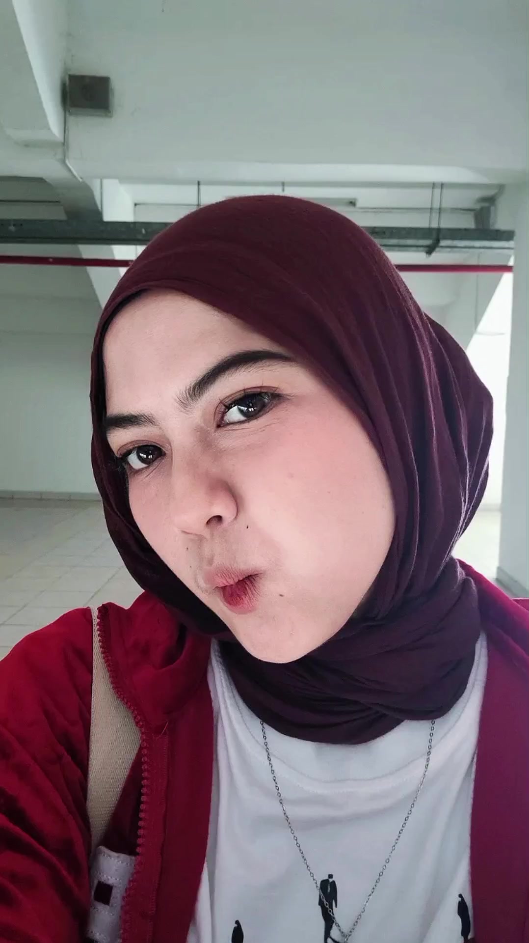 @iniaku