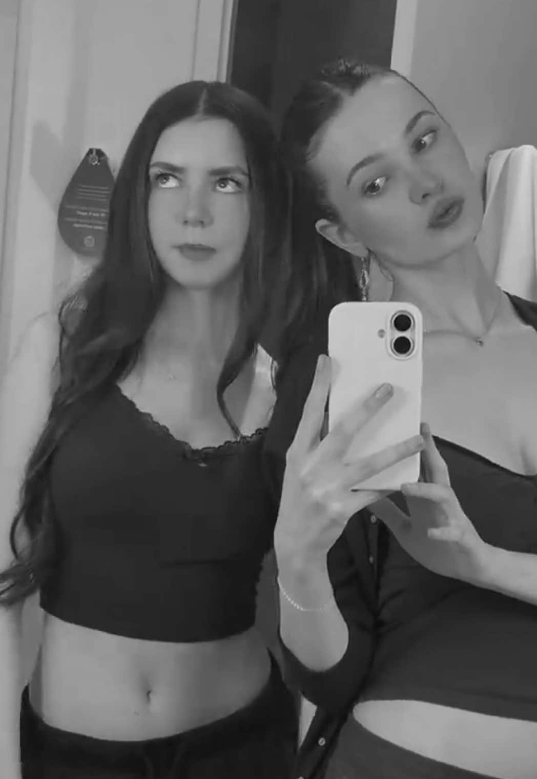 @Ella