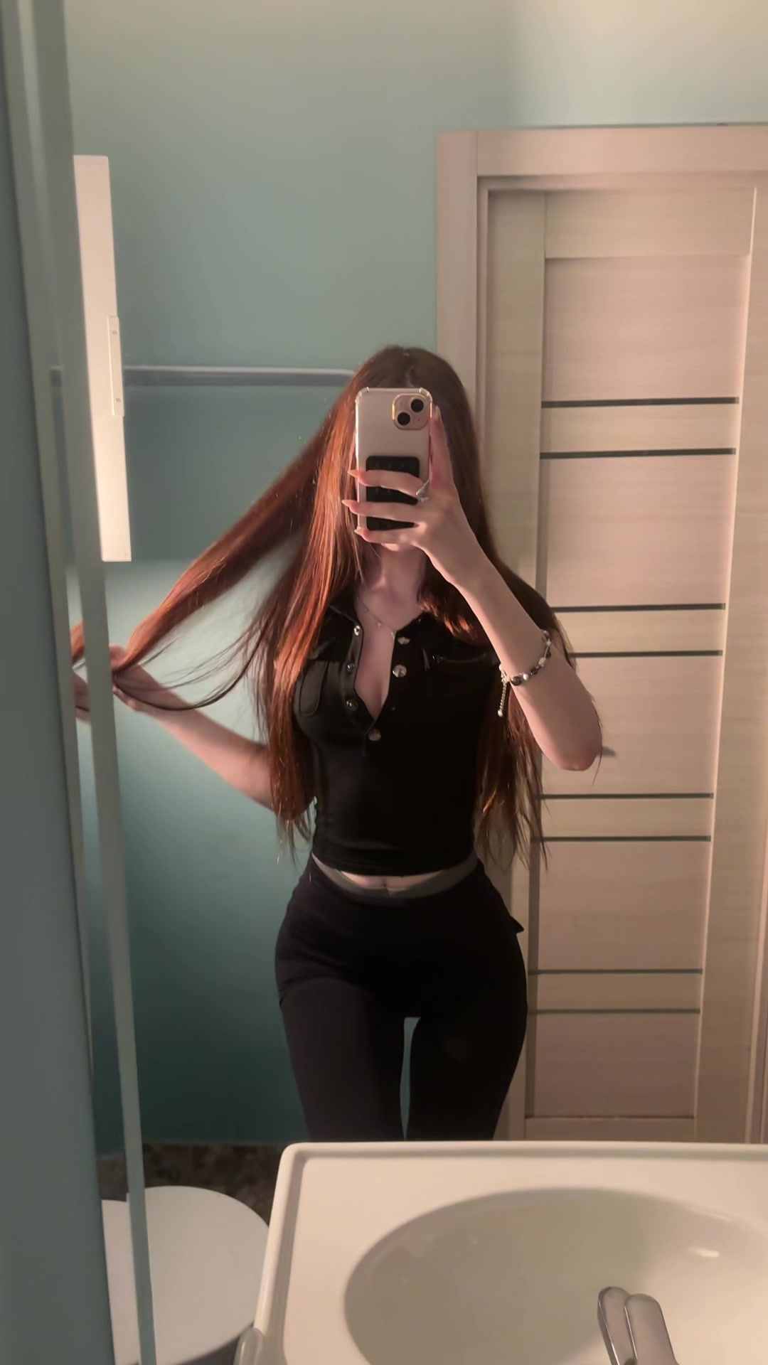 @nikaswiftik