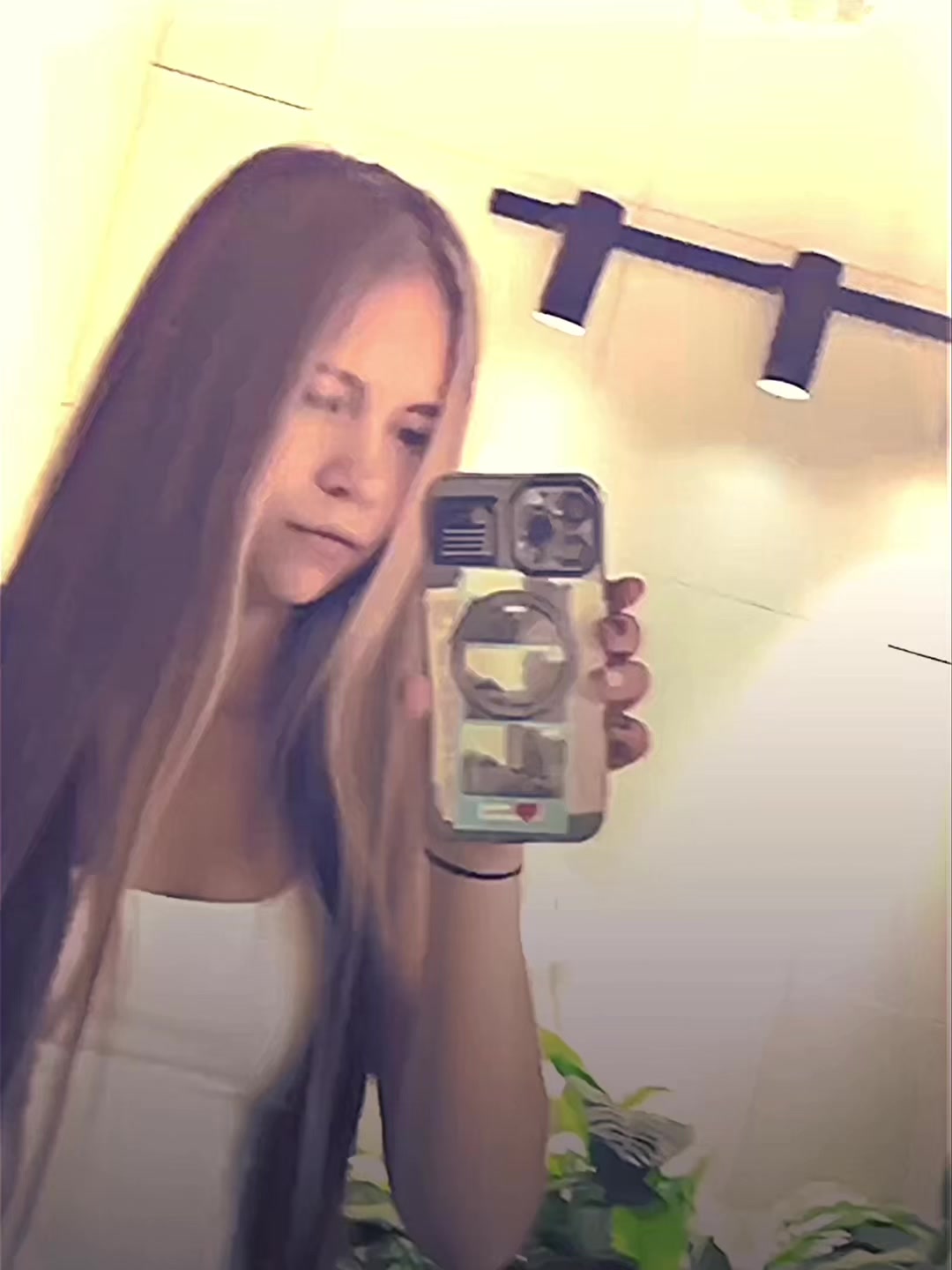 @xhorks.