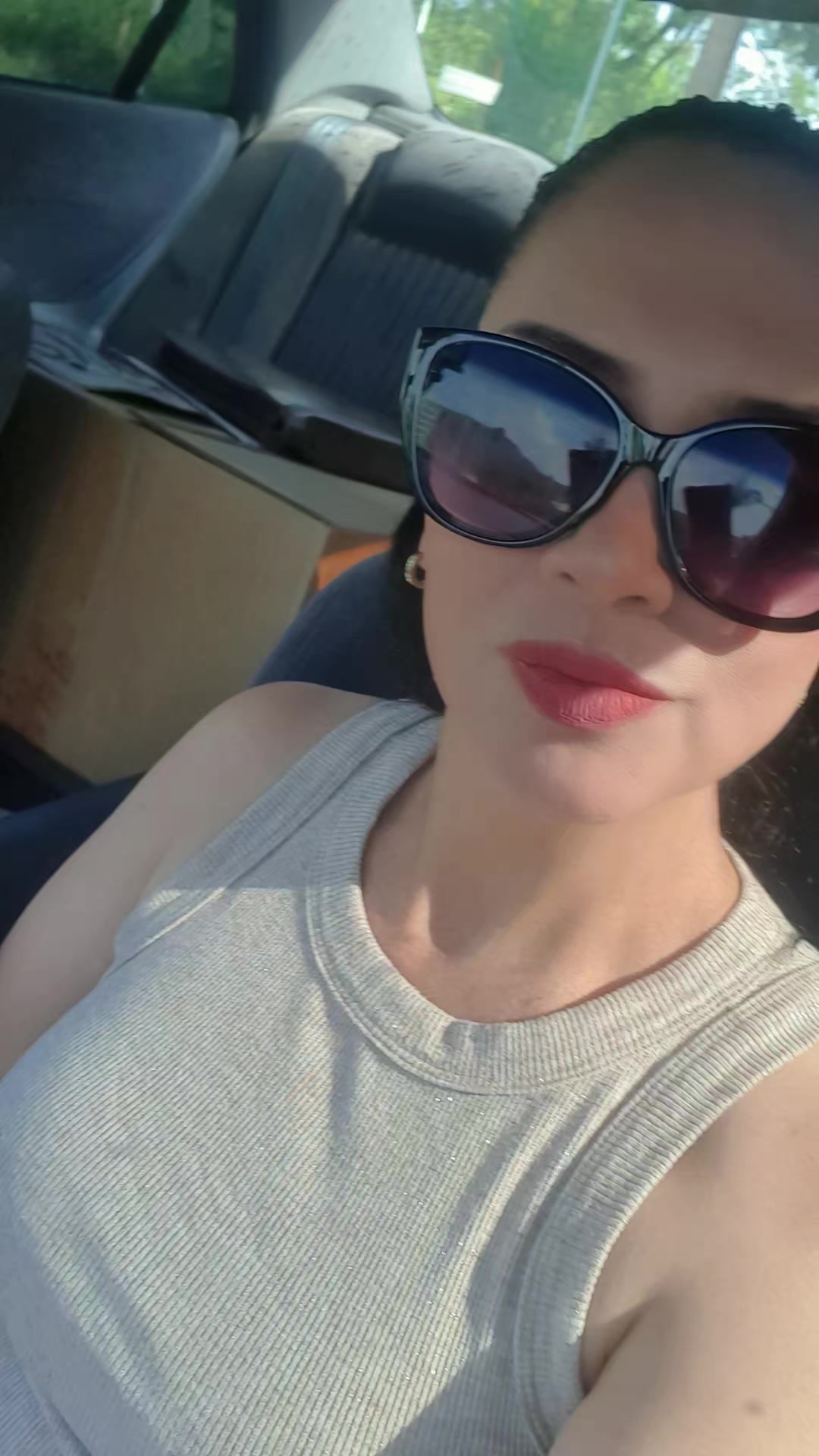 @lady