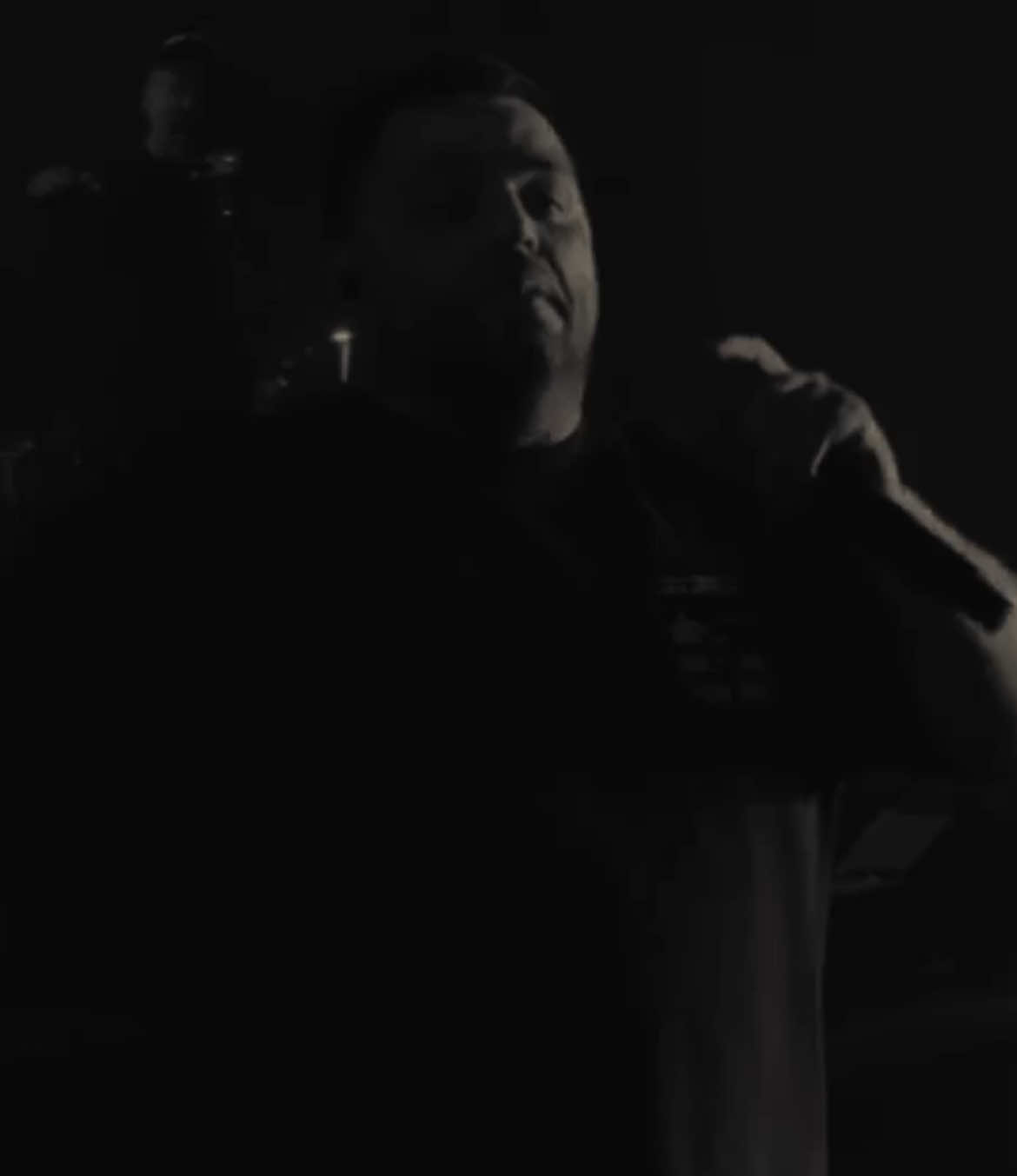 @d