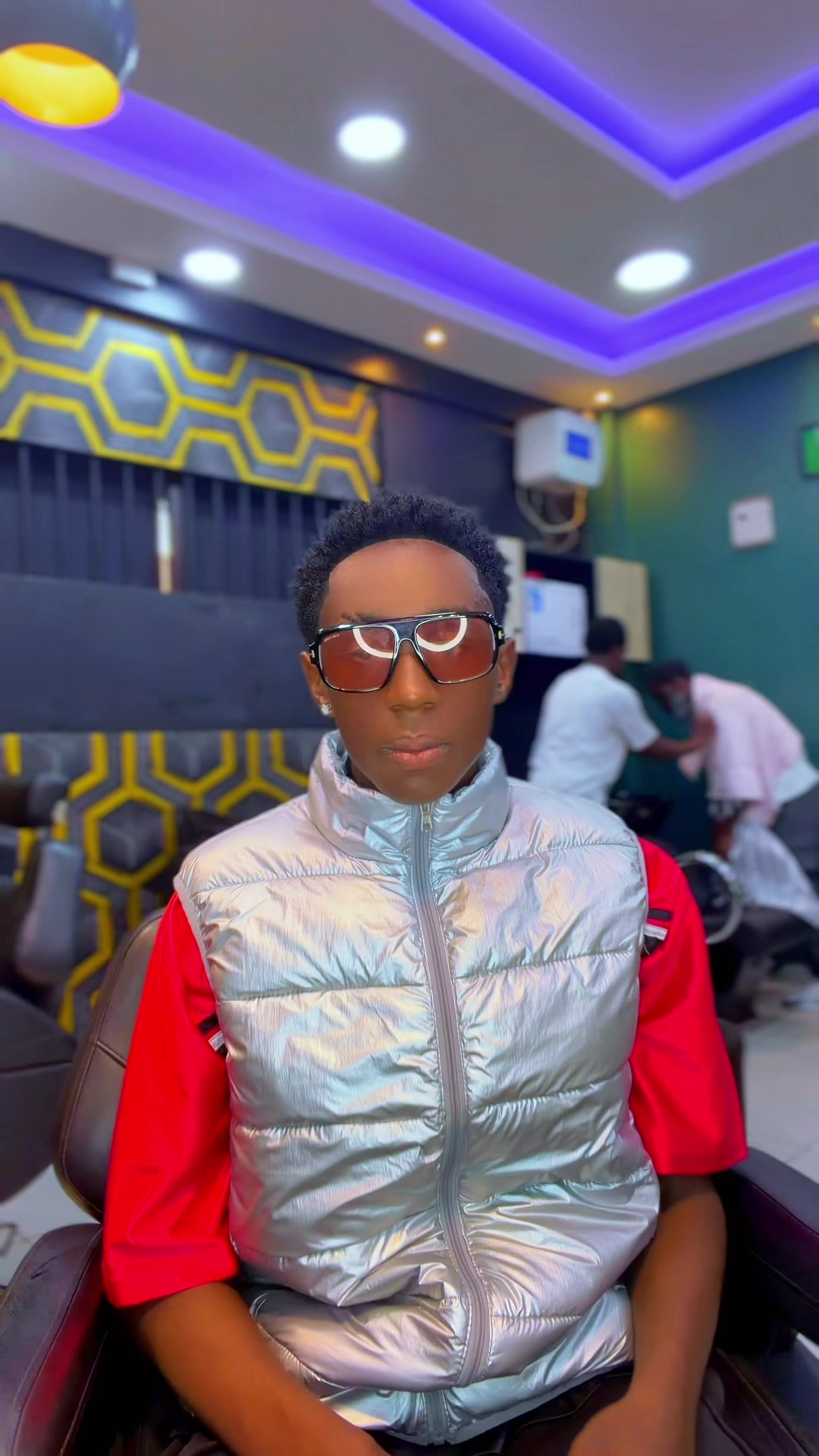 @Feez Visuals✰