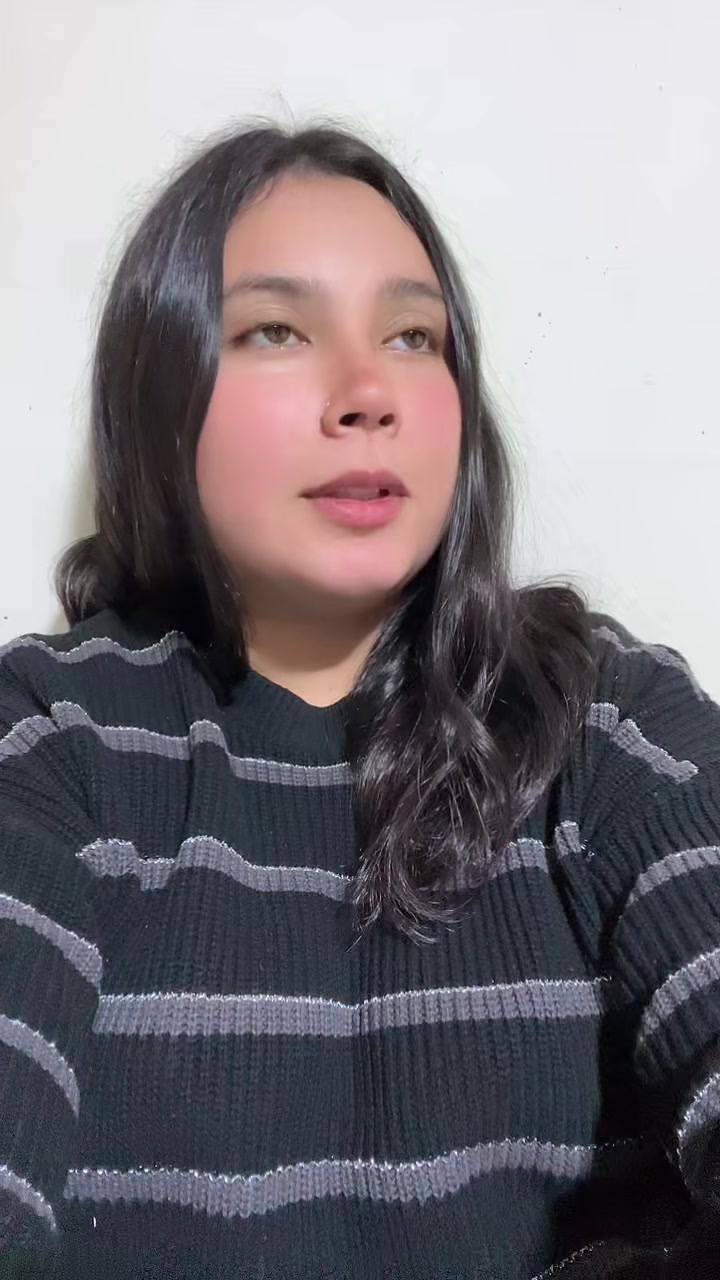@valeee_rojas