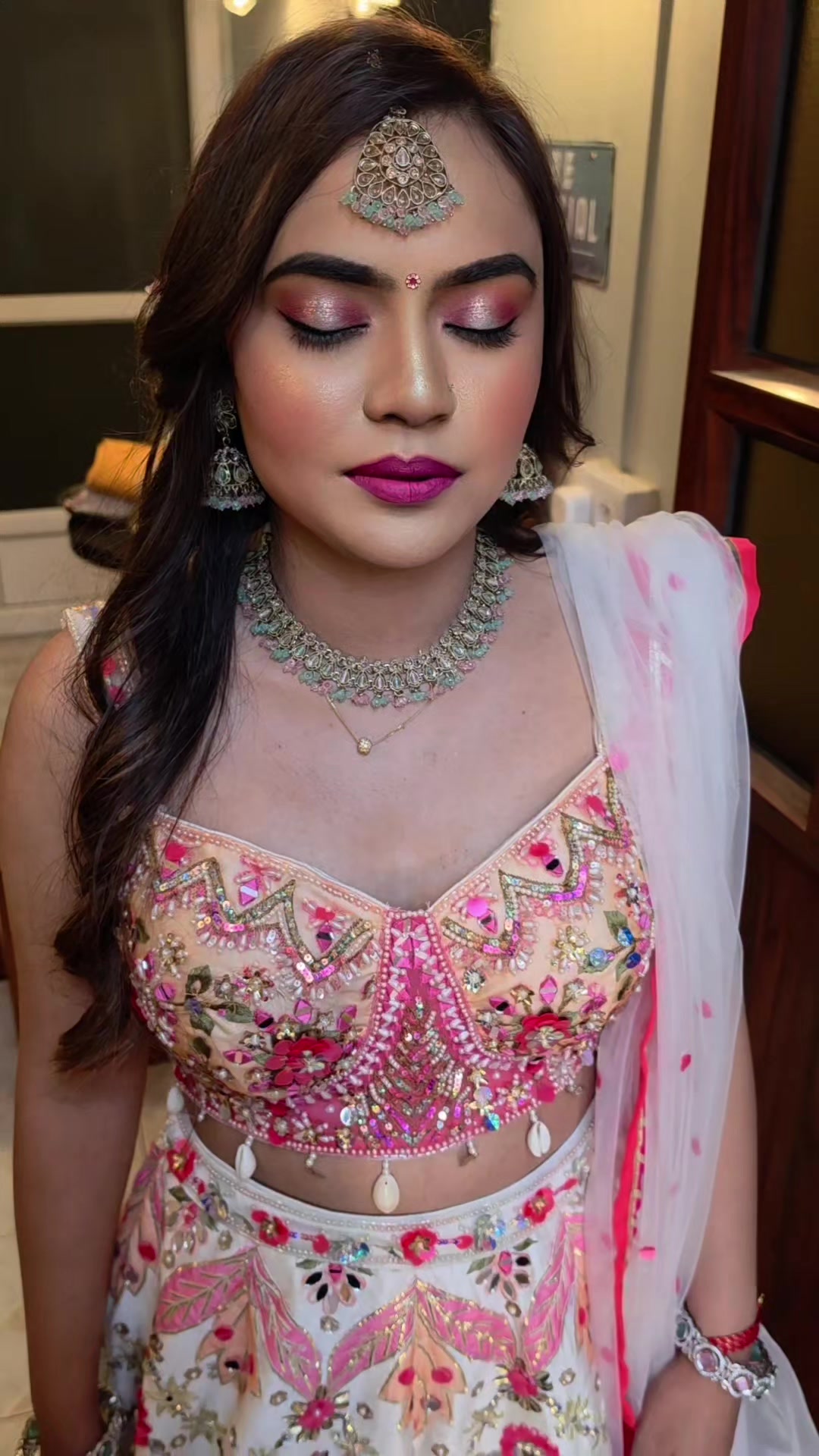 @UrbanArc Makeup artist 🎨