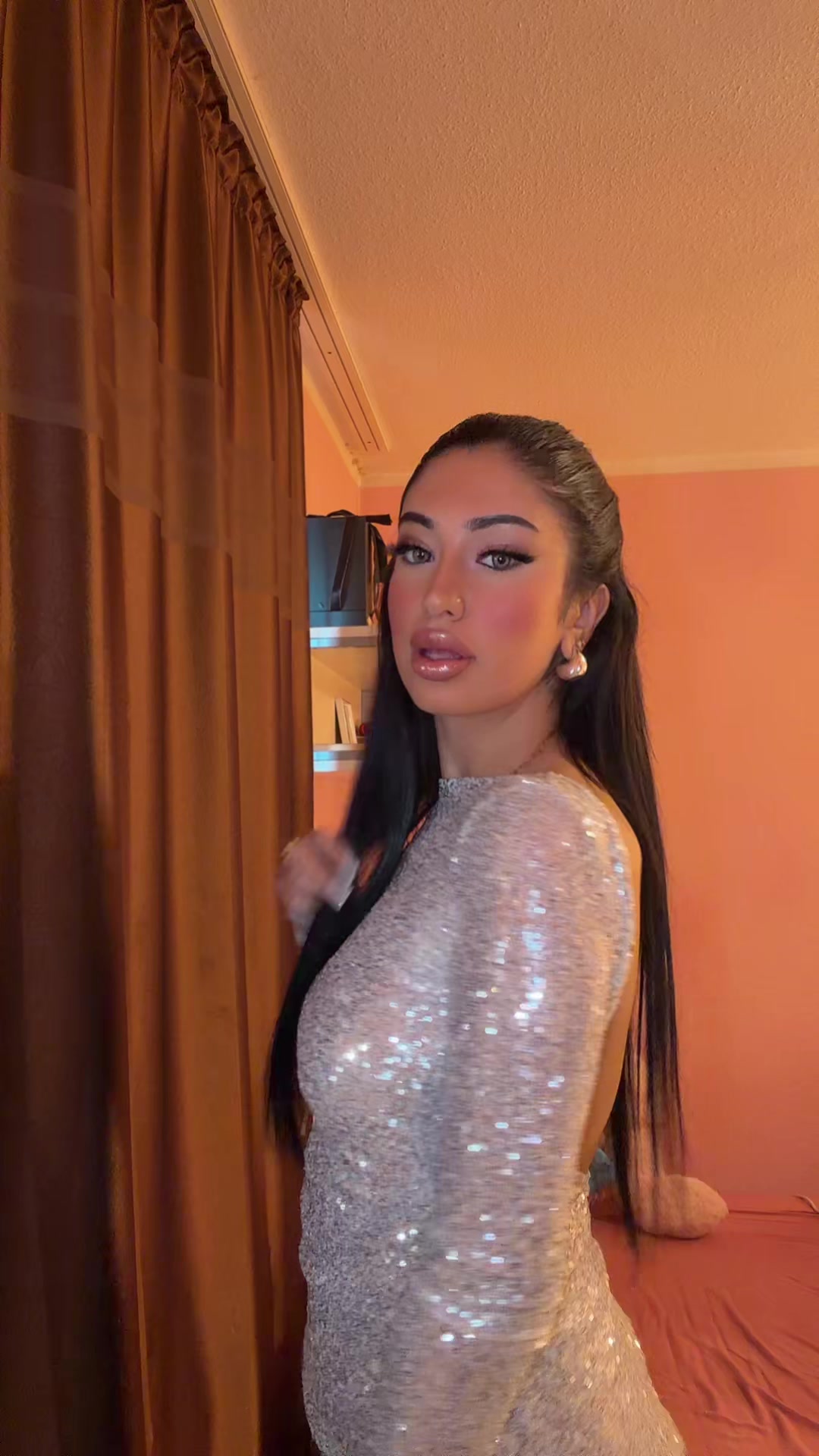 @Defne