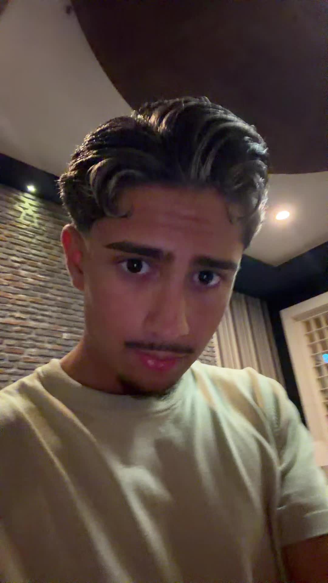 @🥥