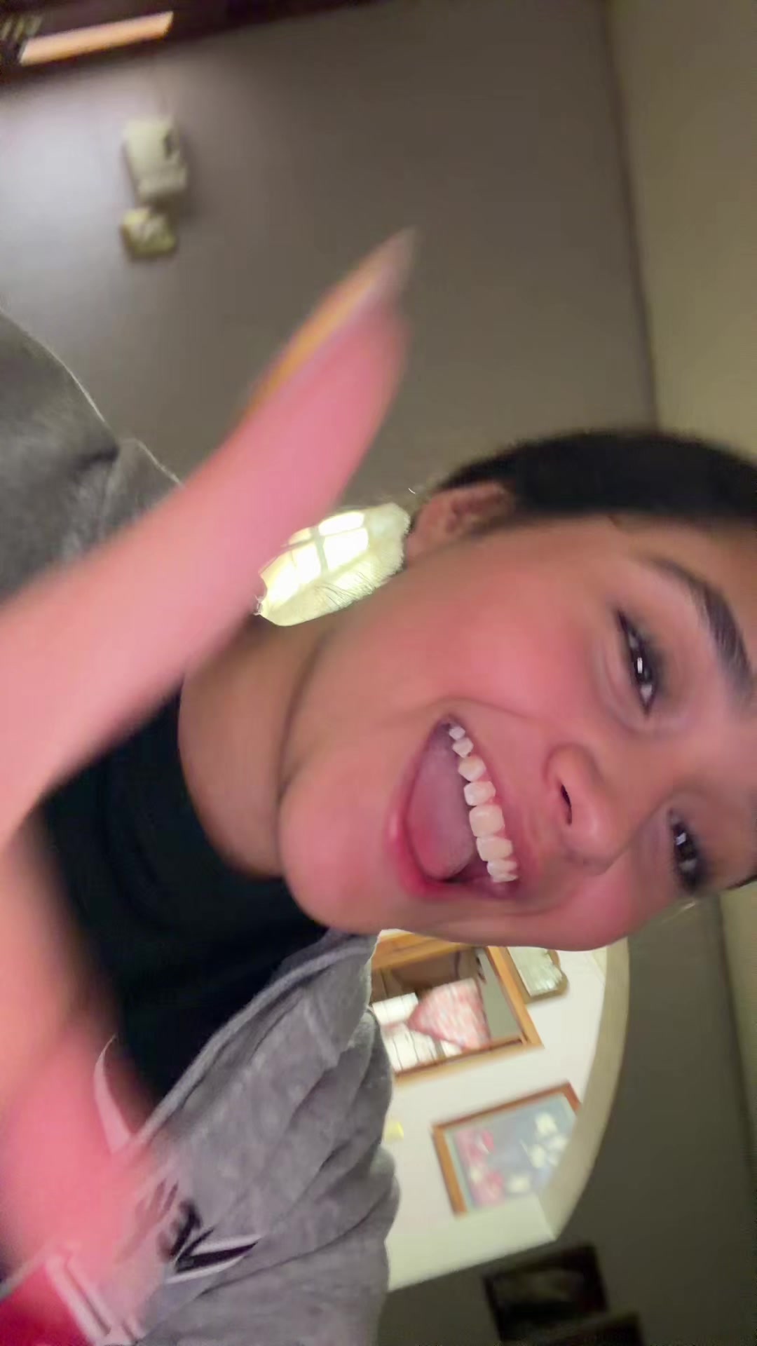 @valee