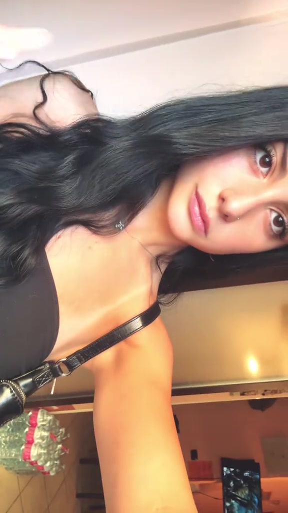 @𝑪 𝑨 𝑹 𝑶 𝑳 🌸