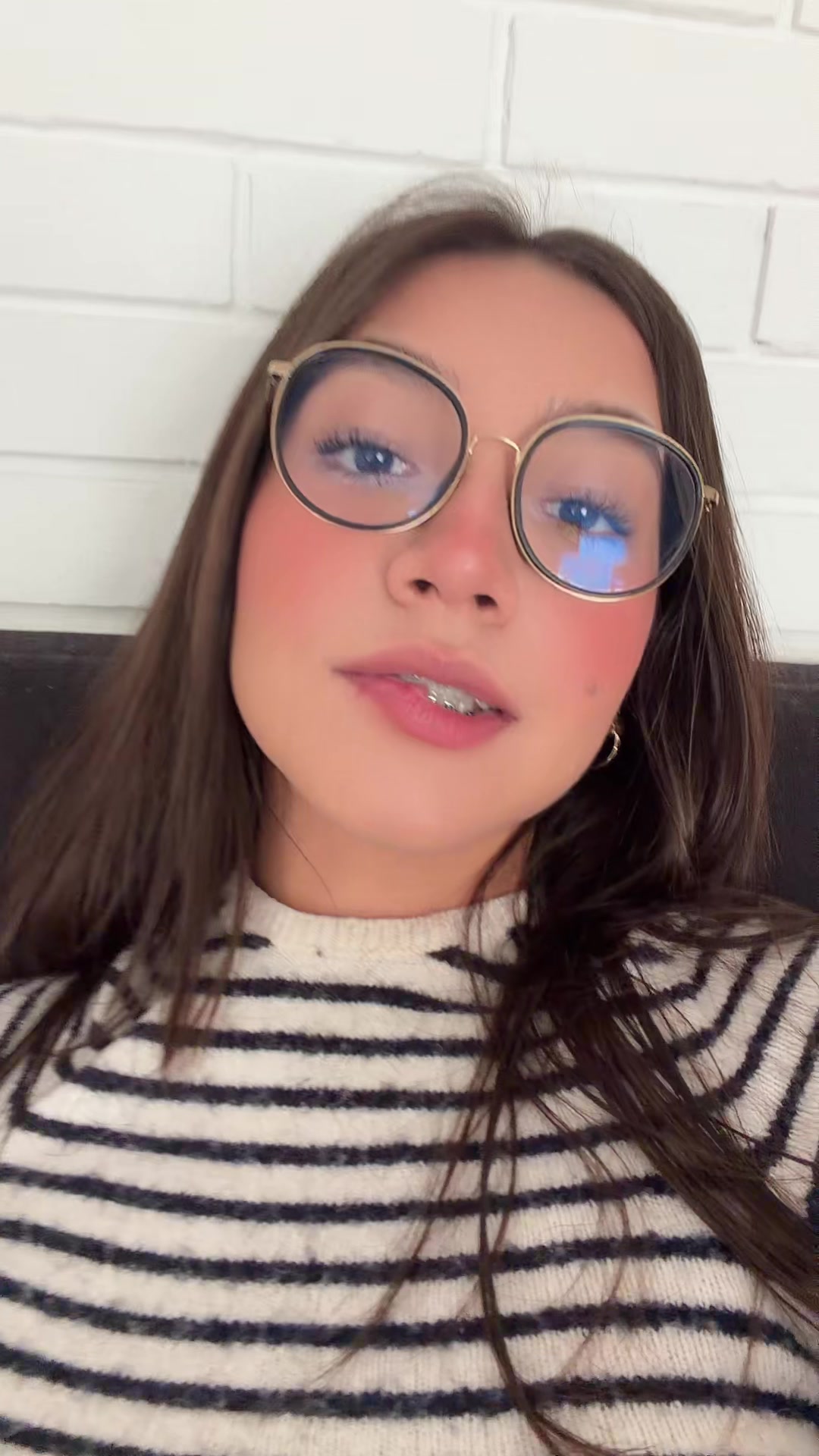 @oficialmaryaguilar