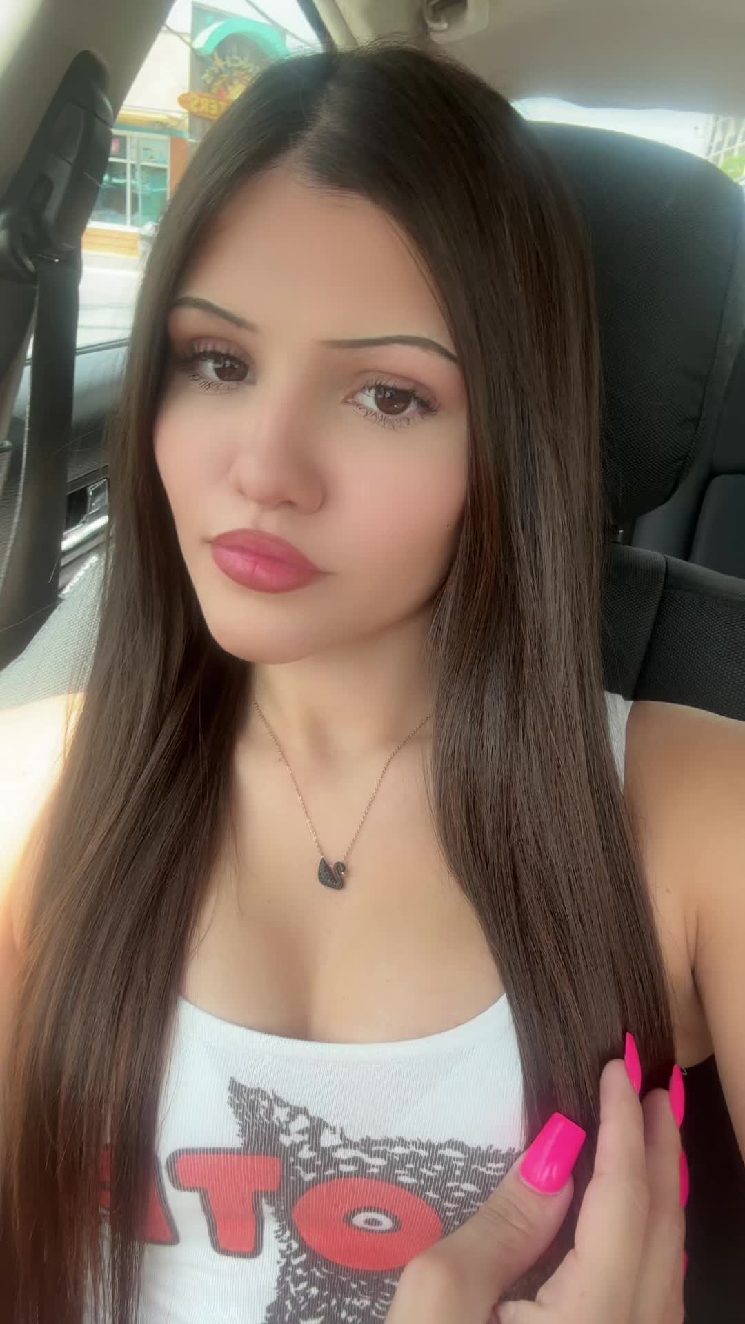 @🦢