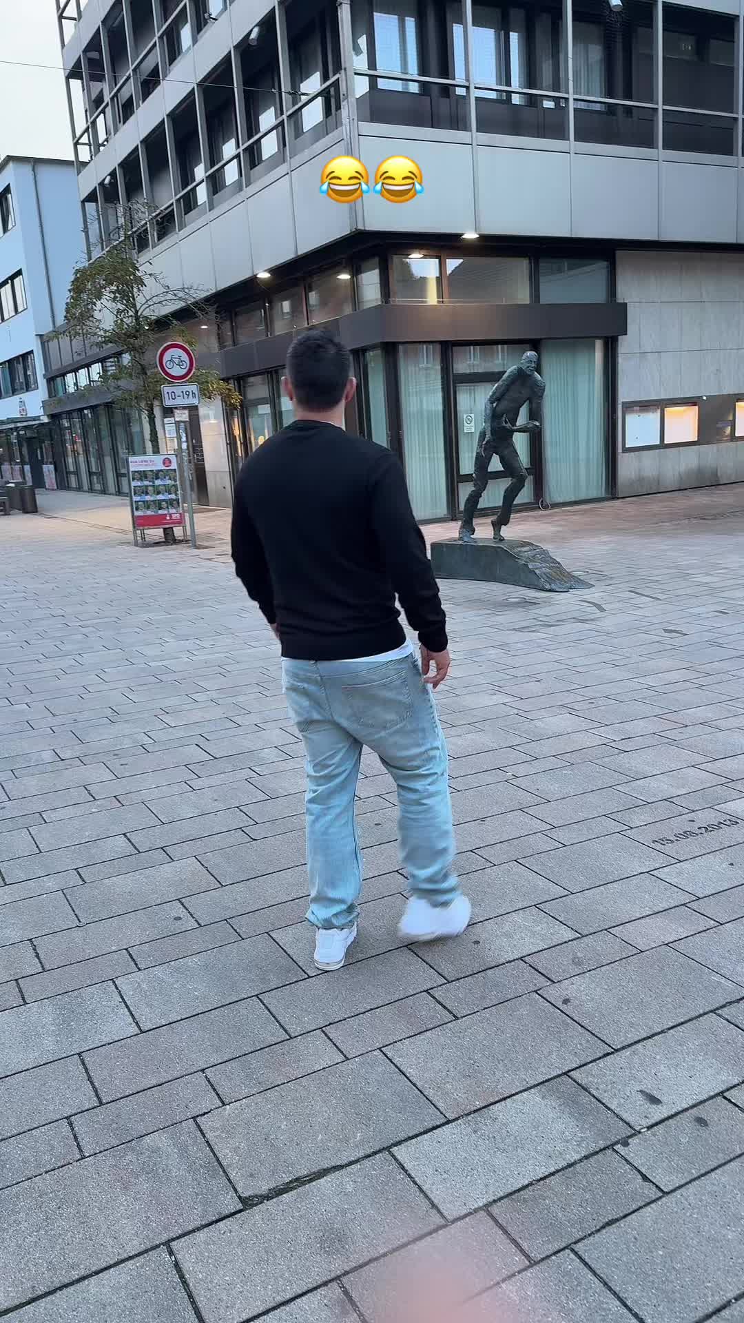 @Ayan1628