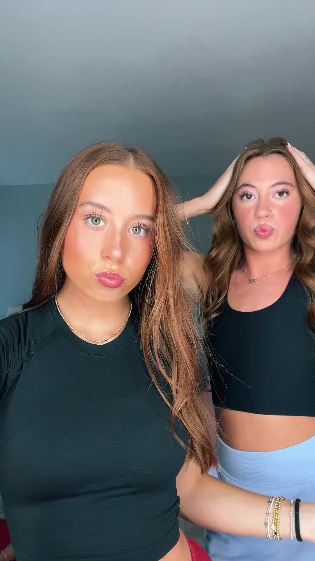 @hi