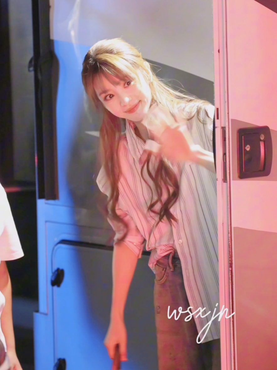 @Tiểu vương quốc của Vivian