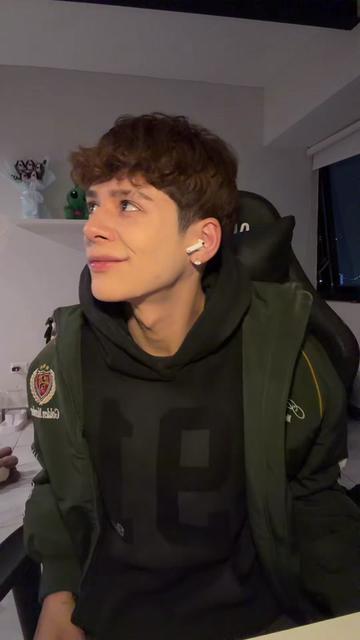 @estebanwoo🦠