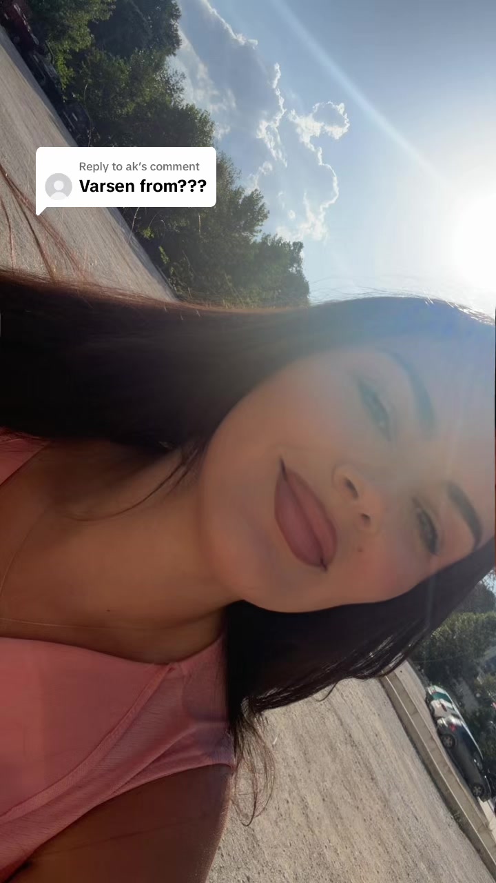 @Anita Halili