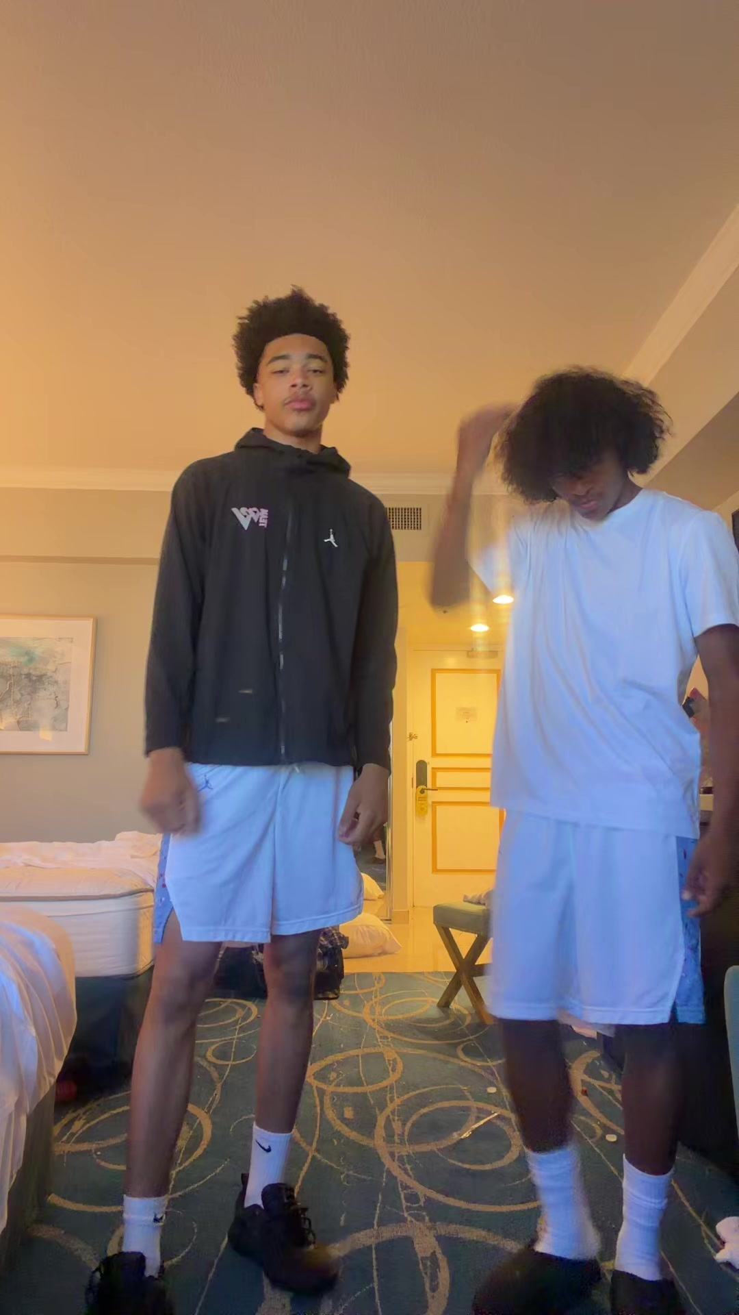 @jj