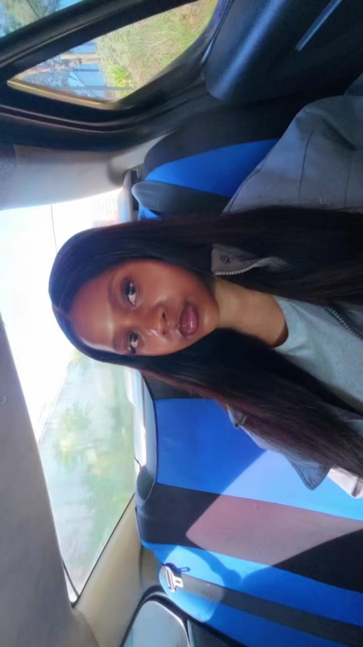 @Curlly_crystallz