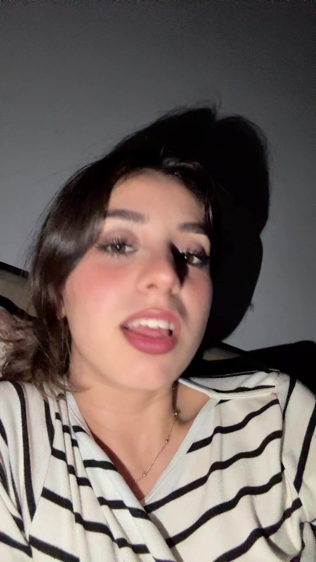 @Y⚡