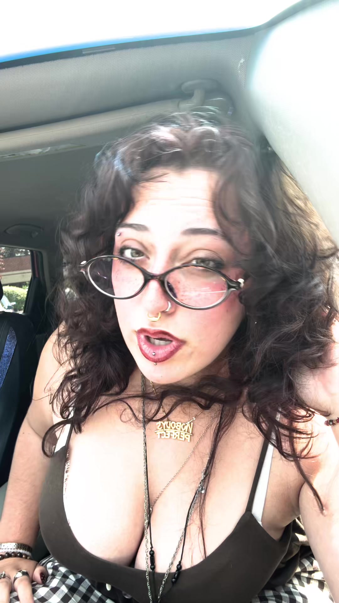 @elyssa ! ✶⋆.˚꩜