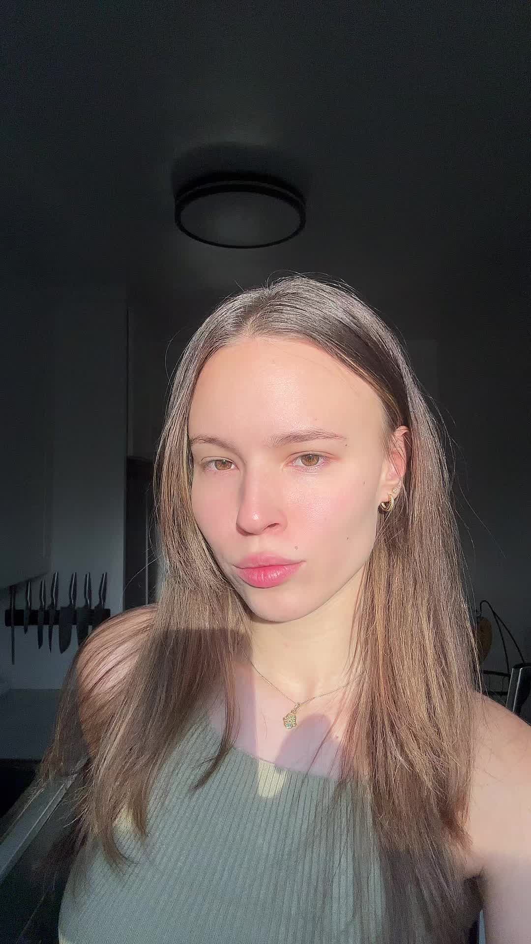 @<3