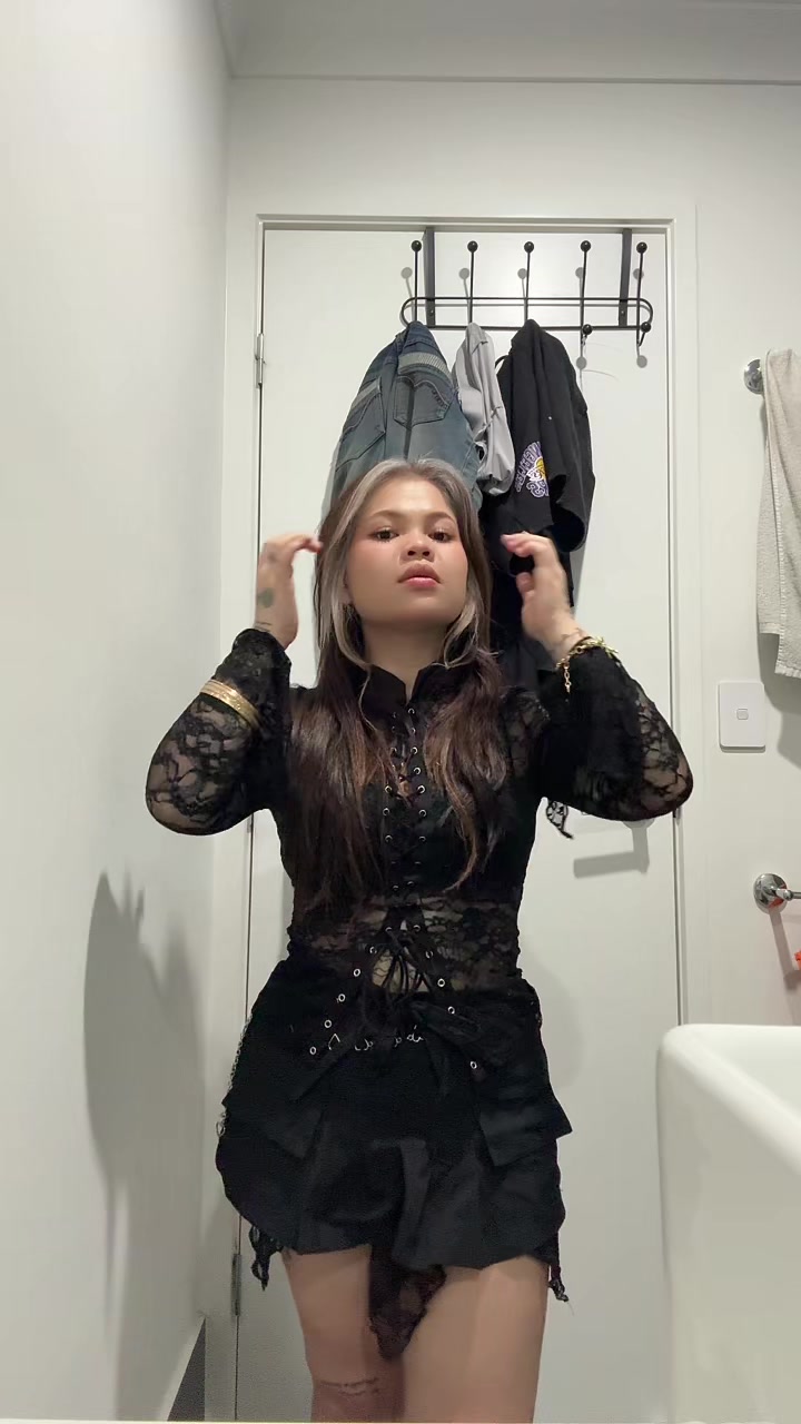 @Bella99