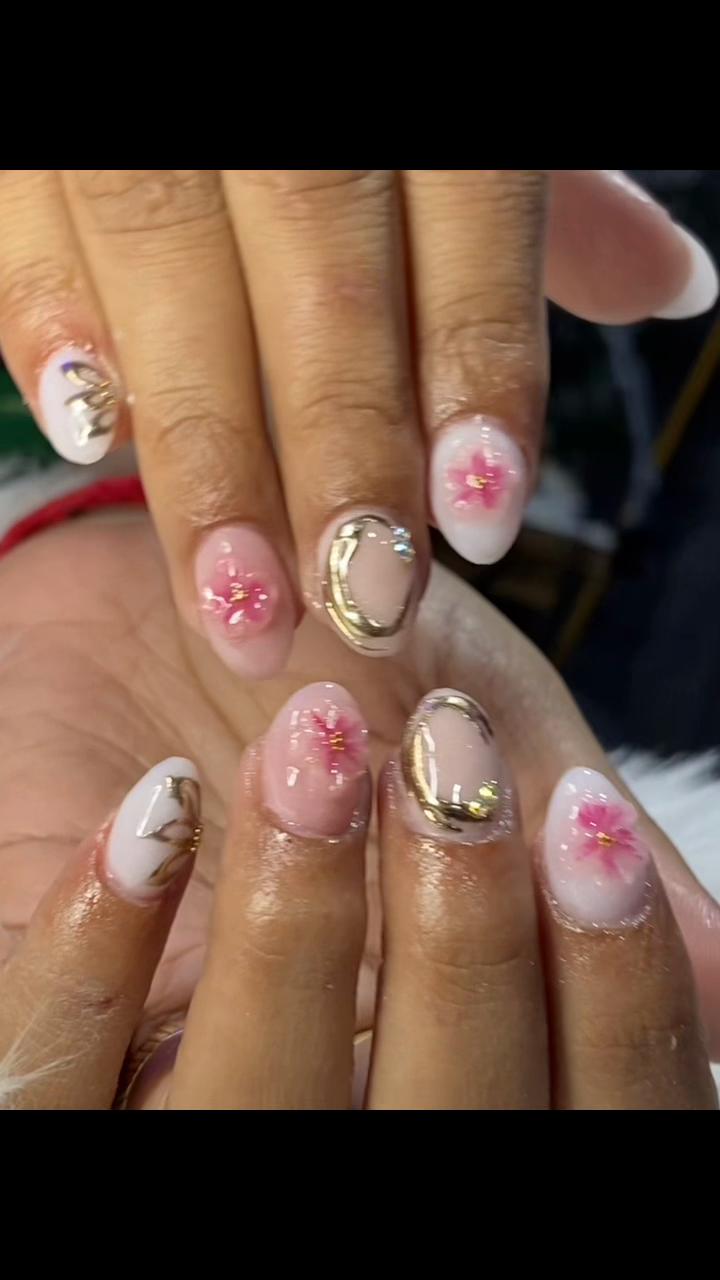 @🦋Sha's beuaties and more 🦋