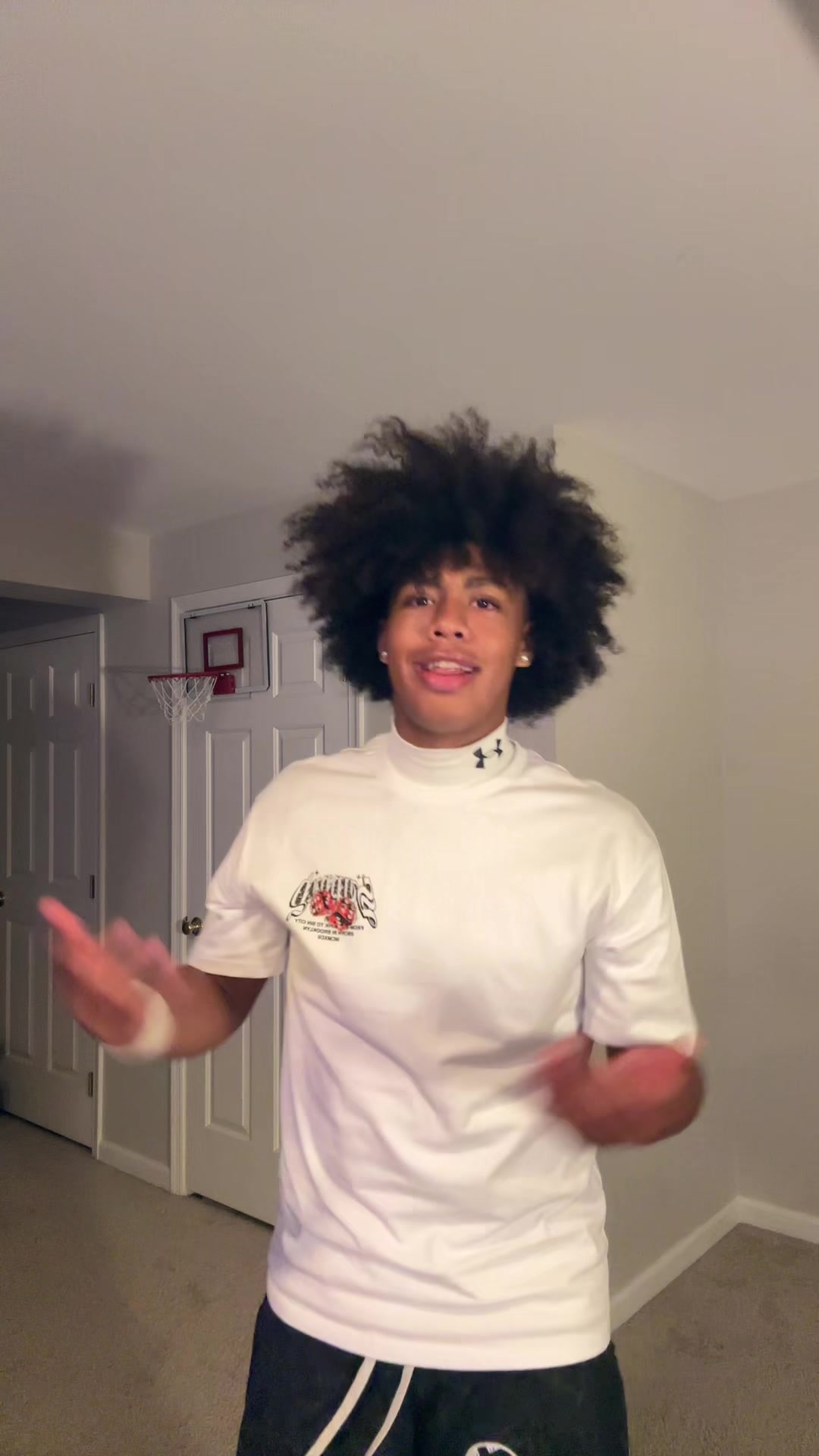@️