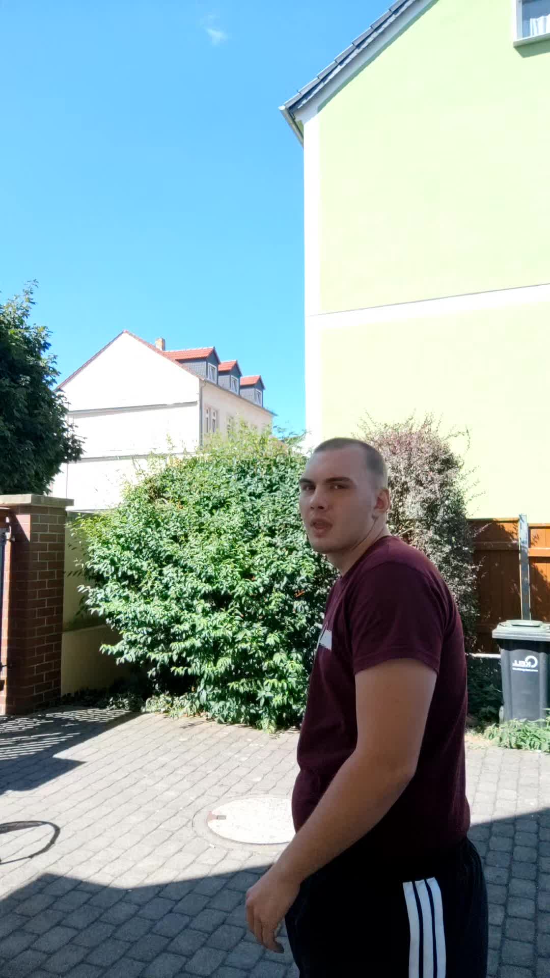 @Felix