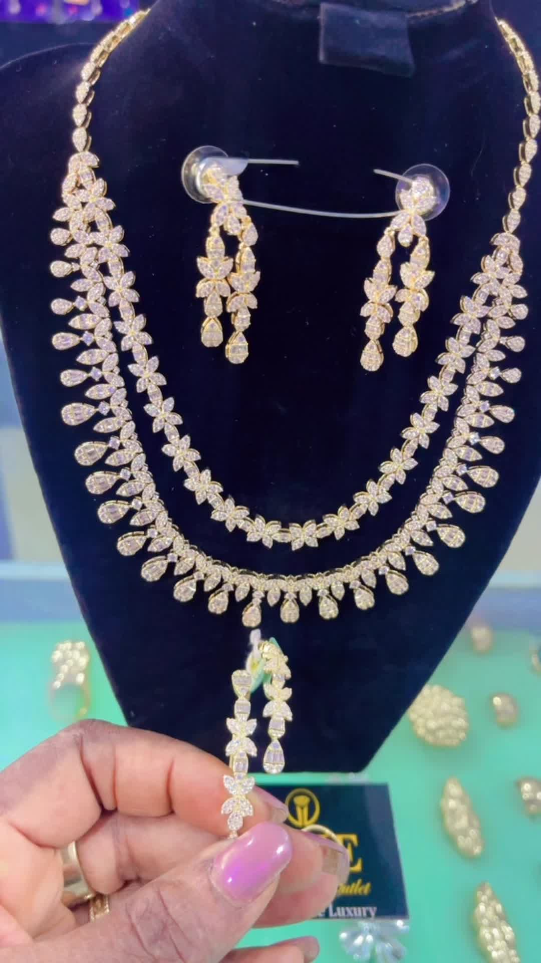 @DNE Jewelry Outlet