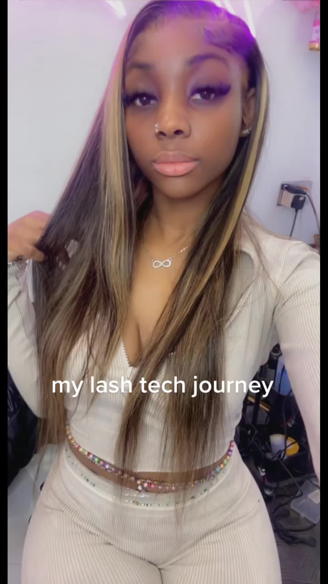 @GOLDNLASH