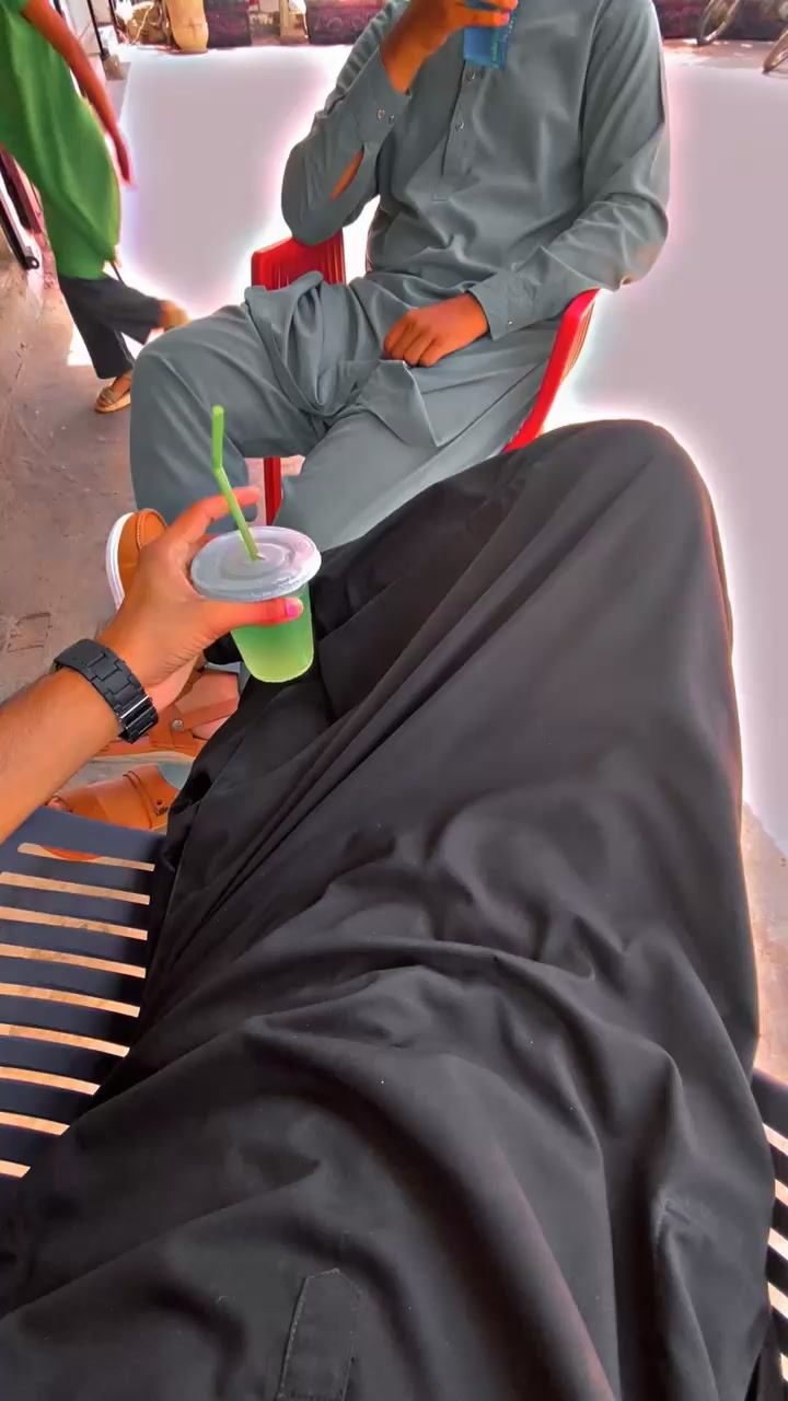 @ʟɪꜰᴇ_ᴏꜰ_ꜱʜᴀᴍɪɪ🥂🚩