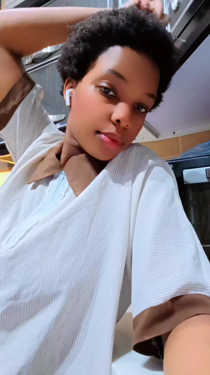 @essy ❤️💯
