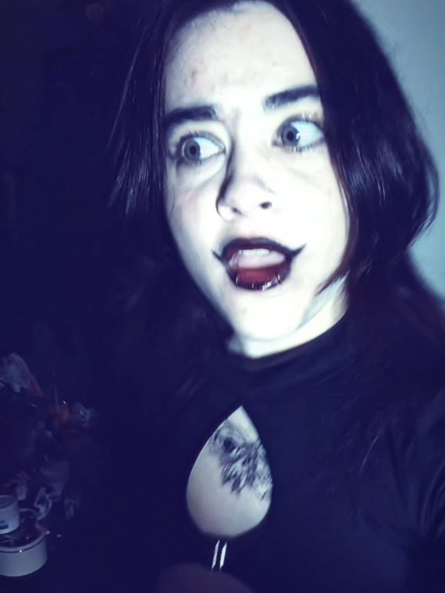 @Nephara 🧛🏻&zwj;♀️🦇🧙🏻&zwj;♀️