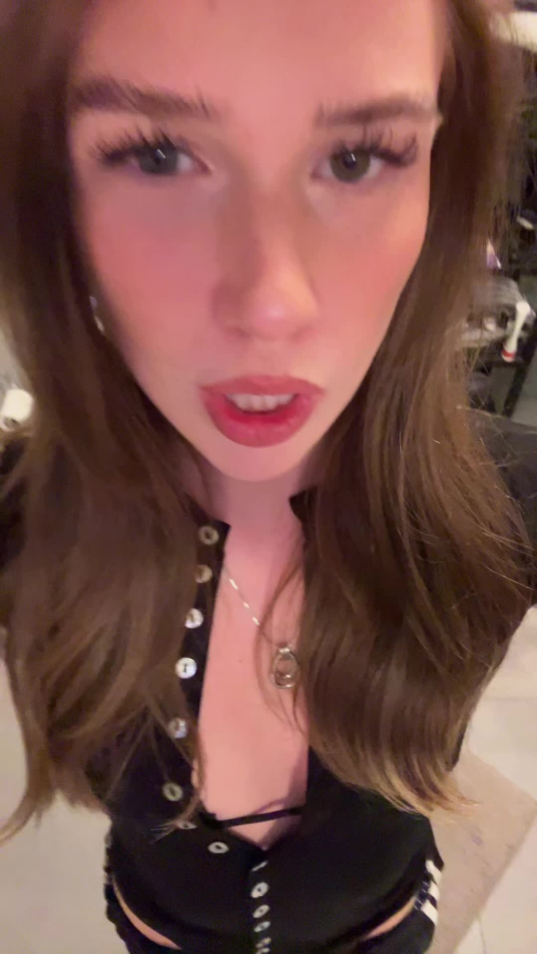 @emilyluisa