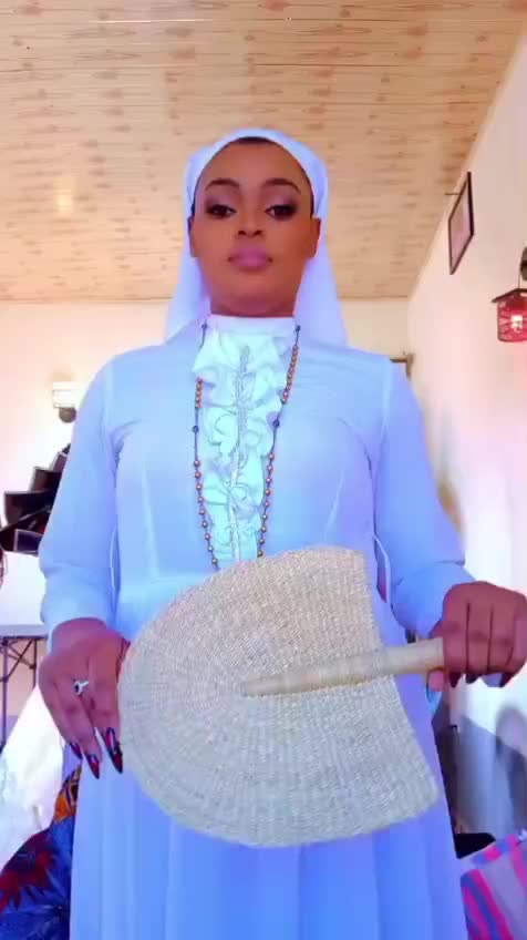 @Q&ugrave;eendom