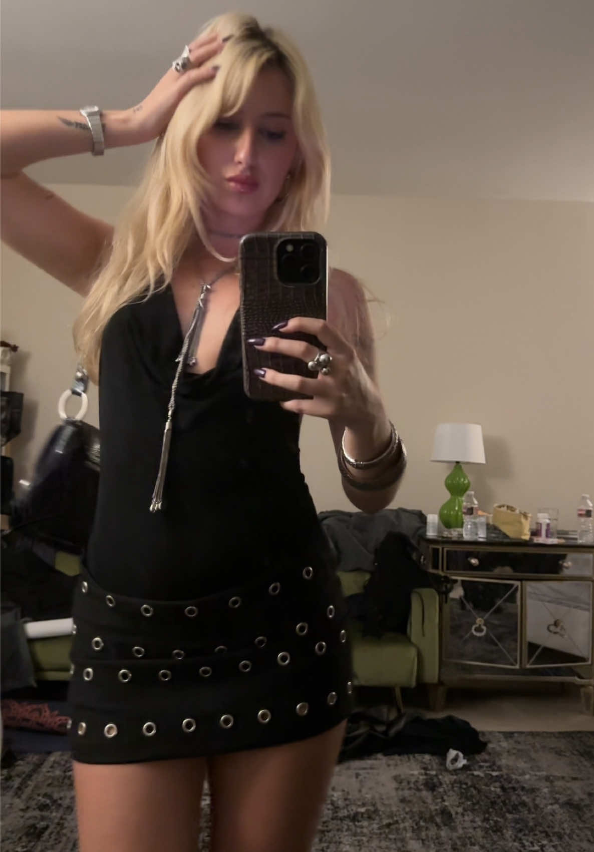 @Dominique