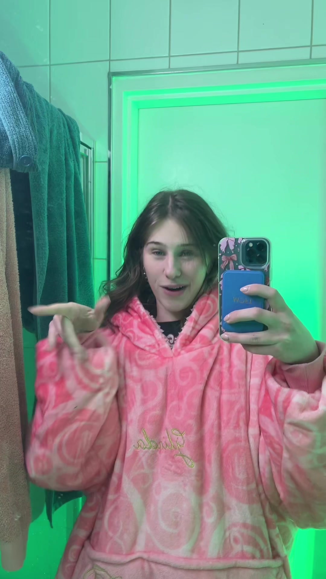 @AlauraBidingCitizen