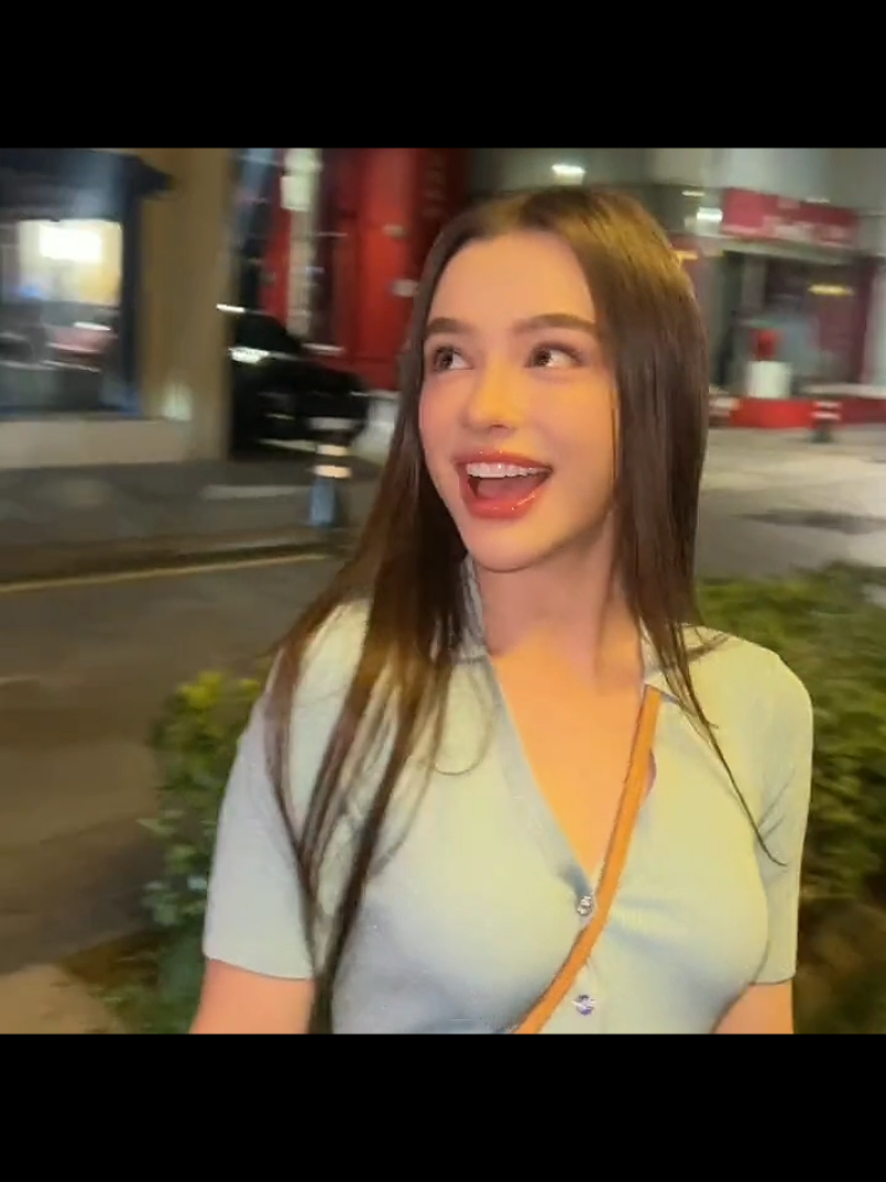@Chloee