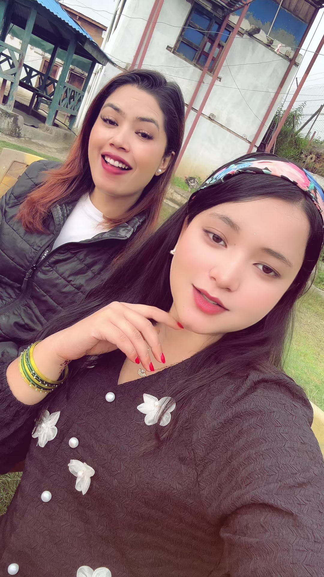 @Simran pariyar🎵