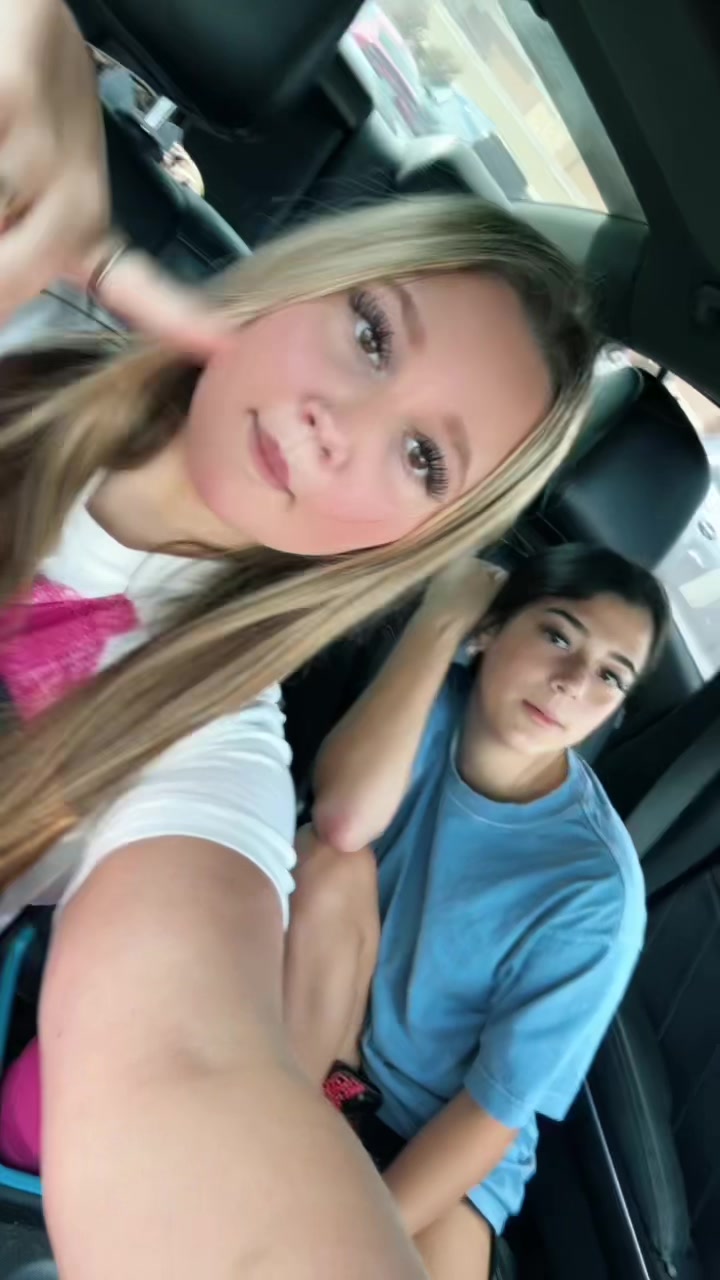 @.lillyykatee