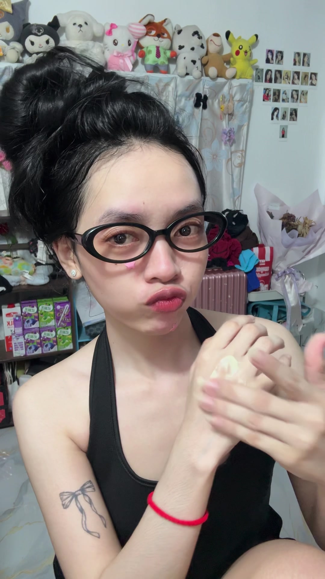 @Ellaa