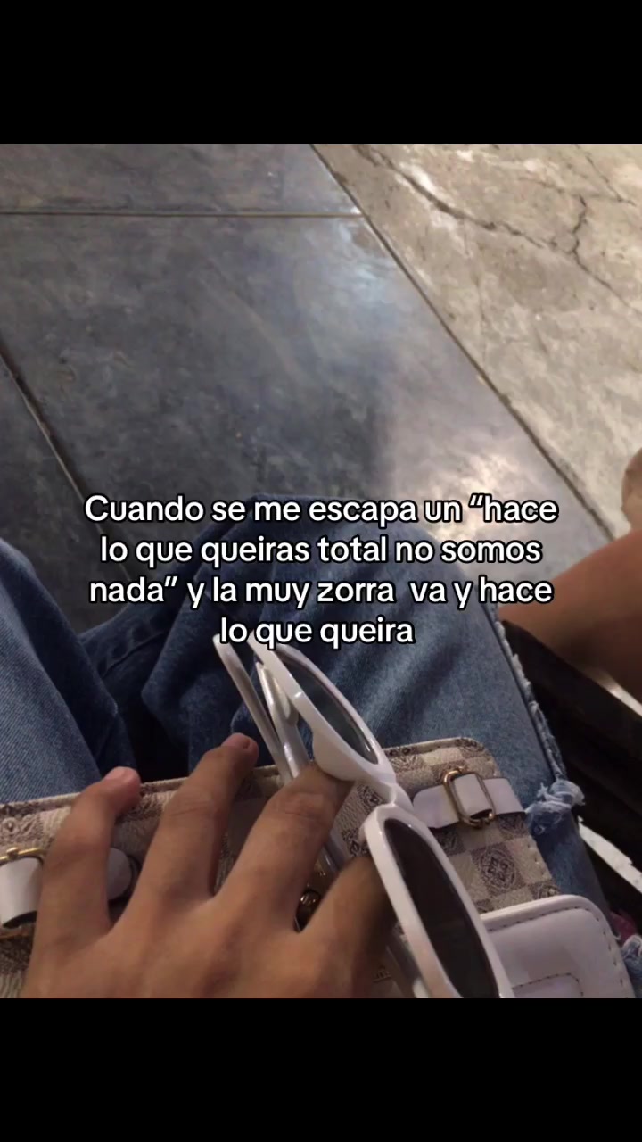 @Mia🕷
