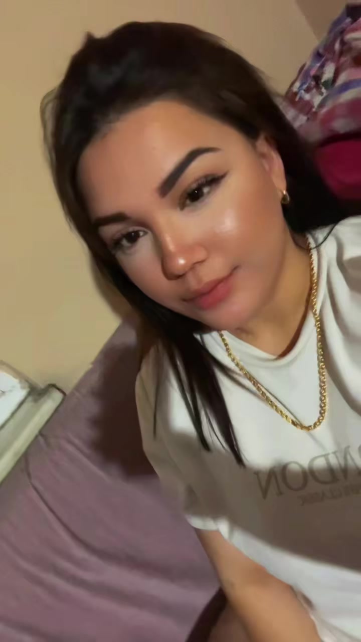 @Adelisstt._