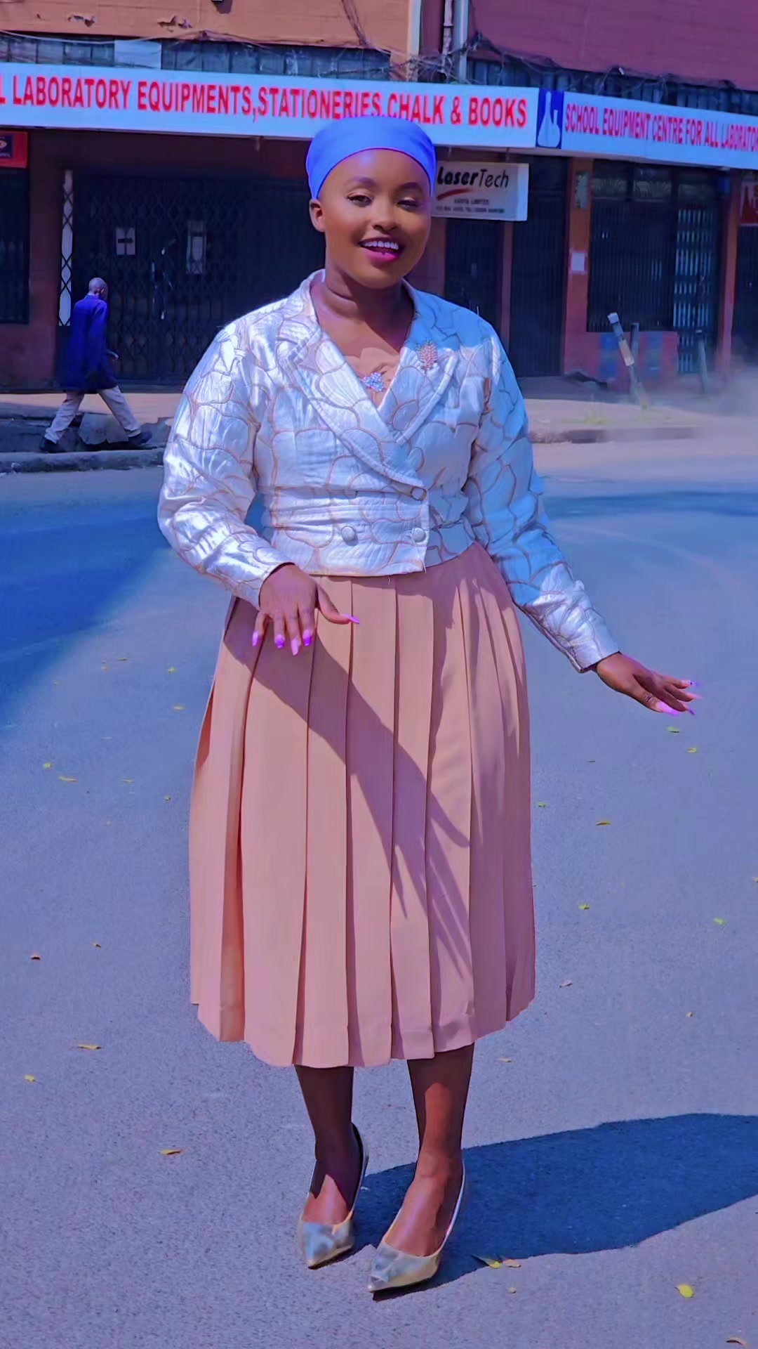 @loise Mwangi Official