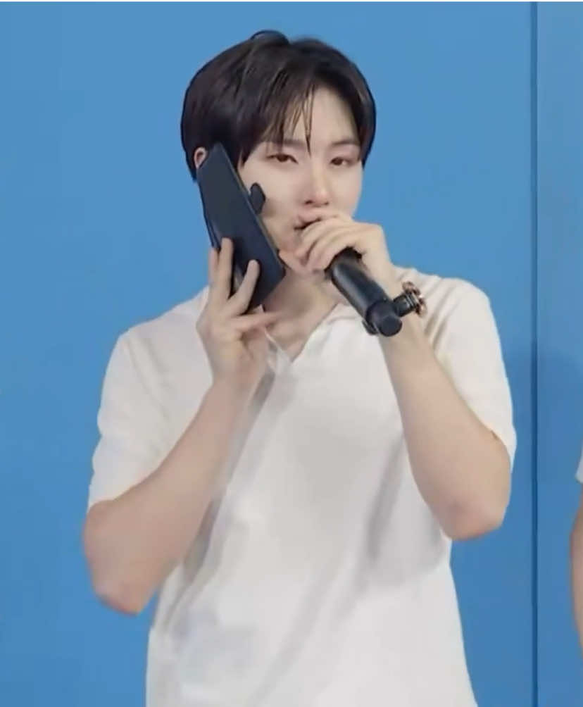 @donghwa's noona👀